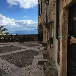 casa-del-teatro-svegliarsi-a-verezzi.hotelitalianriviera.com/