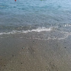monolocale-vicino-al-mare-varazze.hotelitalianriviera.com/