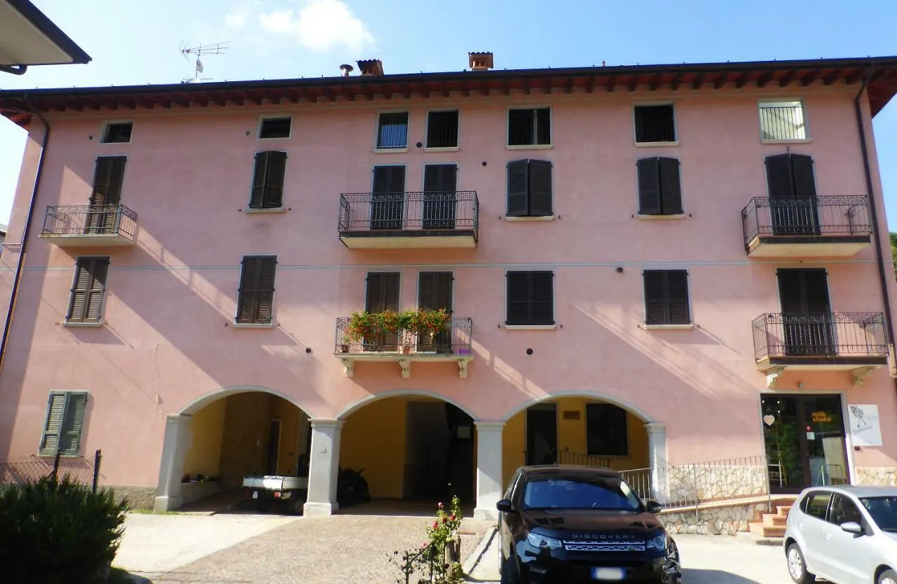 Piccola Corte Appartamento Casto